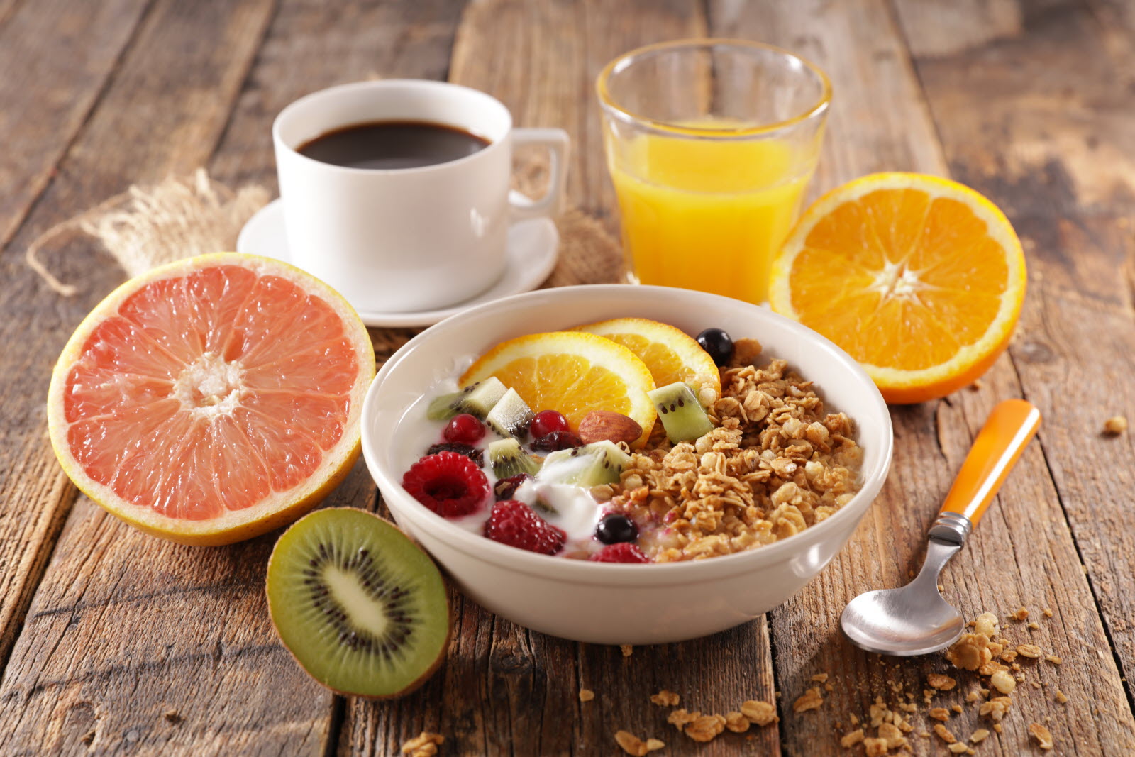 Quoi manger avant une sortie vélo ? Le guide de la nutrition cycliste