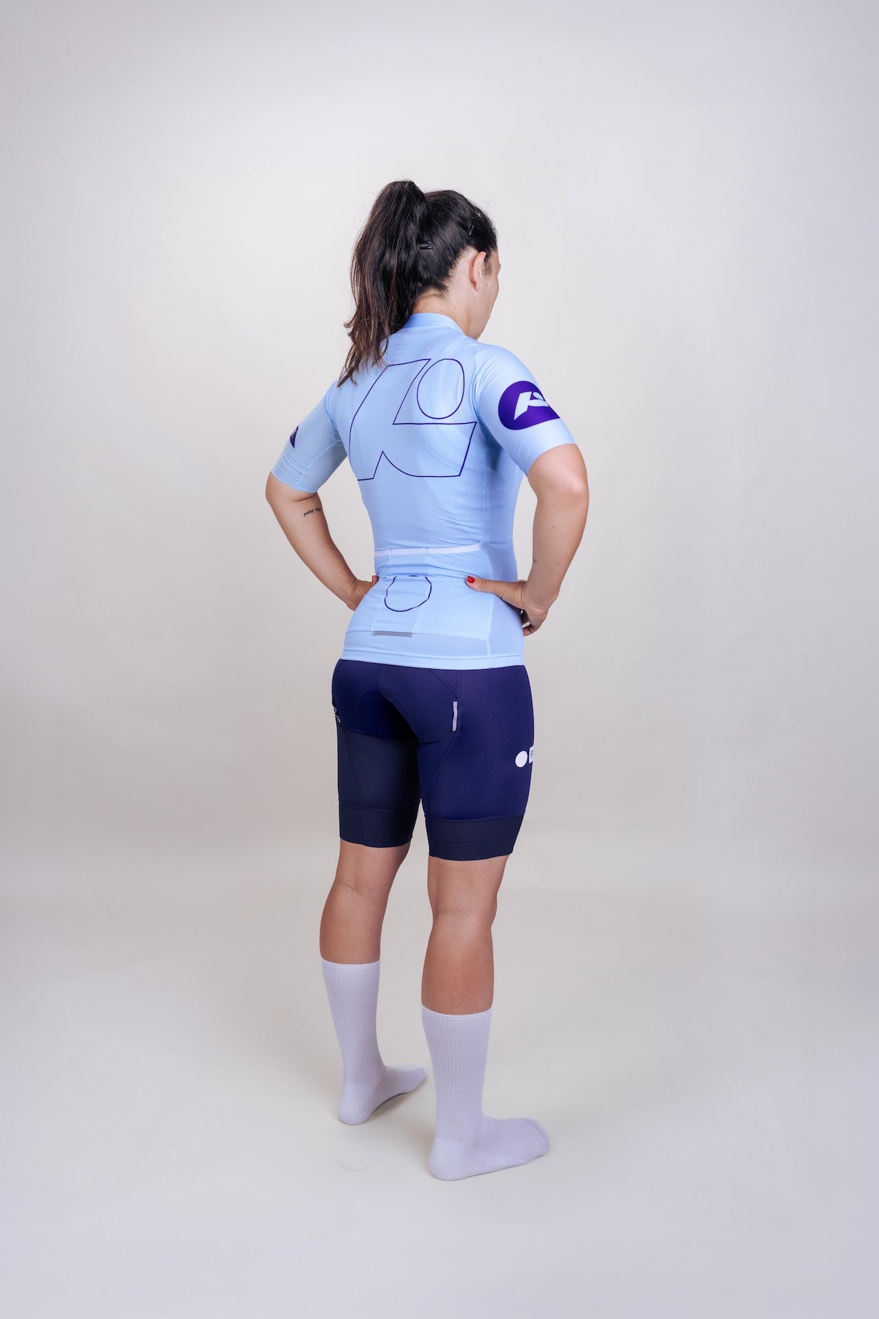 Maillot Cycliste Femme - Technicité et élégance