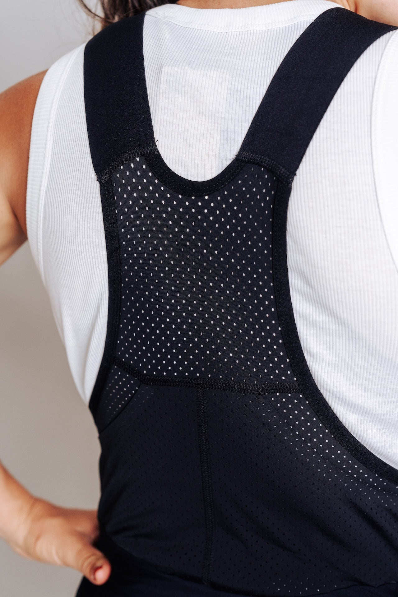Women's Gravel Bib Shorts - Off the beaten path